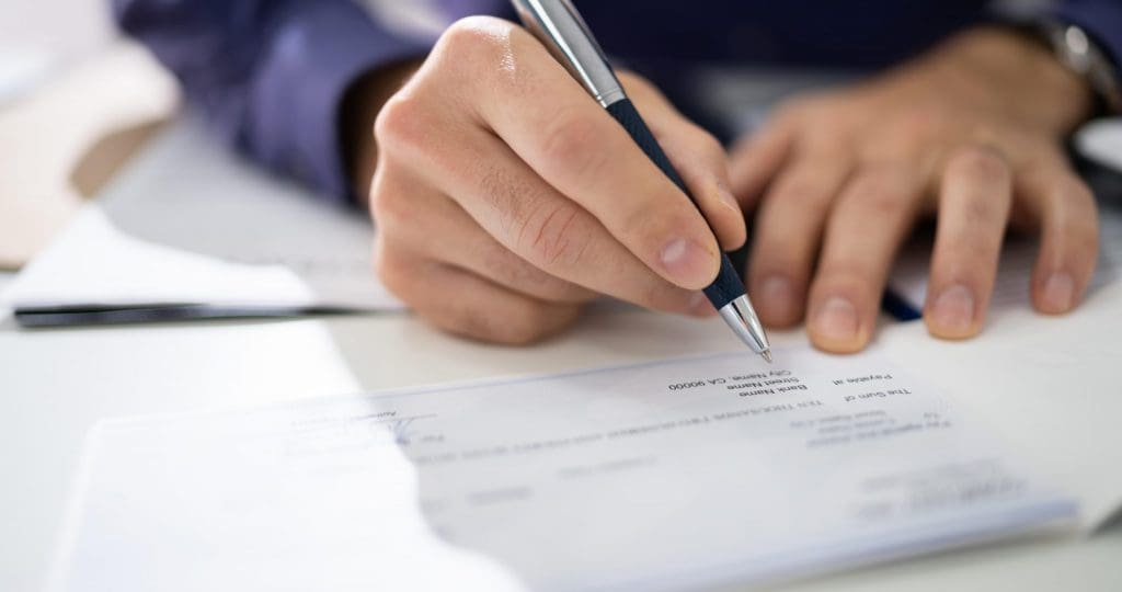 Minnesota Tax Rates & Rankings | Tax Foundation - Rendering Tax Payment Through Checks